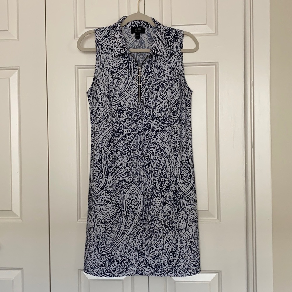 Sleeveless pullover dress
